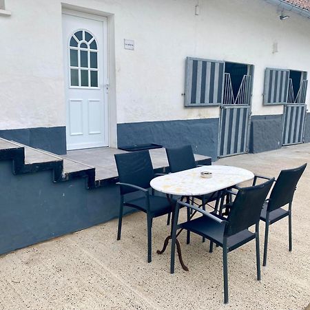 Gites Casale Di Vito Longvilliers  Ngoại thất bức ảnh